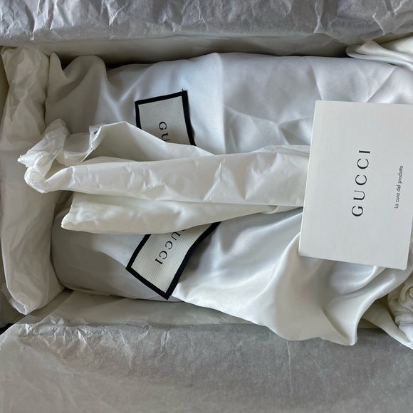 Like new Gucci Pearl leather mid-heel loafer/ Slipper - Picture 5 of 6